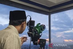 BMKG Malang sebut hilal tak terlihat karena faktor awan tebal