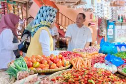 Sejumlah harga kebutuhan pokok alami kenaikan di pasar Karawang