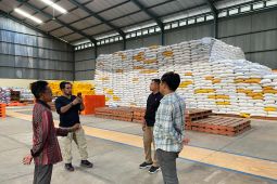 Polda Maluku Utara cek ketersediaan sembako ke distributor