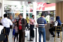 KAI Daop 8 Surabaya catat 72.247 orang gunakan KA jarak jauh pada awal Ramadhan 2025