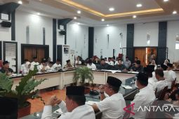 Pemkot Jambi percepat  perbaikan 101 titik jalan rusak
