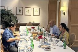 Prabowo posting buka puasa bersama Titiek dan Didit di medsos