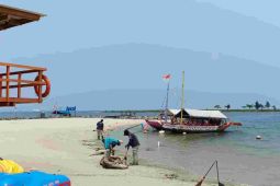 Ancol masih berupaya atasi kiriman sampah dari laut