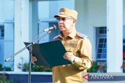 Wali Kota Bima soroti kekumuhan dan sampah saat apel gabungan perdana