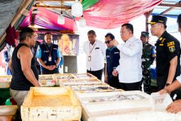 KKP pastikan stok dan harga ikan di pelabuhan perikanan stabil saat Ramadhan
