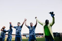 Thom Haye main penuh saat Almere City dikalahkan Ajax Amsterdam 0-1