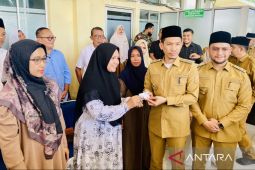 Pemkab luncurkan kartu Aceh Barat Sehat, keluarga pasien dapat Rp1 juta