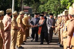 Hari pertama kerja, Parosil pimpin apel ajak seluruh ASN tingkatkan etos kerja dan kekompakan