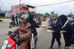 Spektrum - Membumikan spirit Ramadhan di pengujung bulan