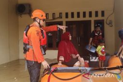 Bupati Bekasi instruksikan jajaran lakukan aksi cepat tanggap darurat banjir