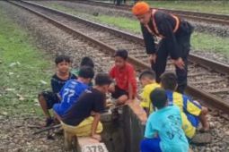 KAI Daop 2 Bandung larang masyarakat ngabuburit di sepanjang jalur rel kereta