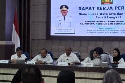 Bupati Langkat ingatkan pimpinan OPD mundur kalau tak dukung  visi dan misinya