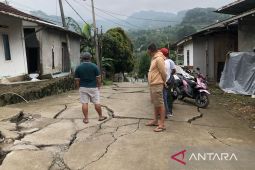 Bupati Bogor sebut andil Sentul City relokasi korban bencana tanah bergerak