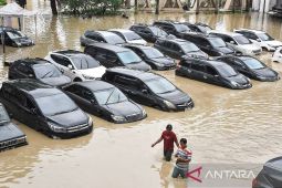 Jangan lakukan hal ini jika mobil terkena banjir