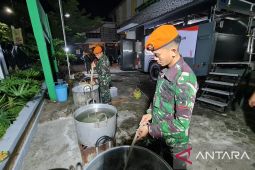 Kemarin, bantuan untuk korban banjir Bekasi sampai THR untuk ojol