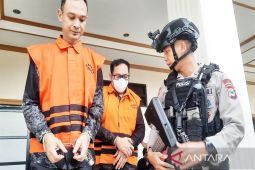 Dua kontraktor korupsi PUPR Kalsel divonis 2,5 tahun