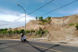 Pembangunan di perbukitan Mandalika Lombok ilegal, Pemkab diminta tertibkan