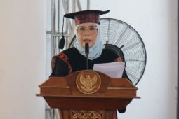 Guru besar Unja Prof Sunarti sebut pentingnya komitmen dan konsistensi pengembangan karir