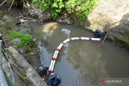 BHA kerjasama Sungai Watch pasang jaring sampah lindungi sungai di Badung