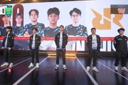 Lontong sayur & rendang, 'buff rahasia' pemain RRQ Hoshi di hari Lebaran