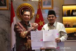 Bupati Tanjabbar teken naskah perjanjian hibah barang milik daerah dengan BIN