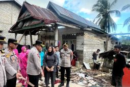 Konawe Selatan beri sembako untuk korban puting beliung