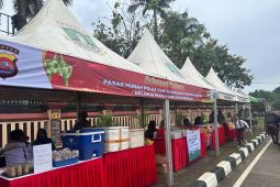 Kendalikan harga pangan, Polda dan Disperindag Banten gelar pasar murah