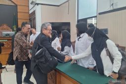 Hakim gugurkan praperadilan Sekjen PDIP Hasto atas kasus suap