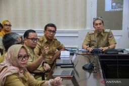 Pemkot Bogor pastikan ketersediaan minyak goreng lewat operasi pasar murah
