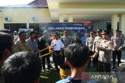 Polisi bubarkan kelompok pelajar terlibat perang sarung di Belitung