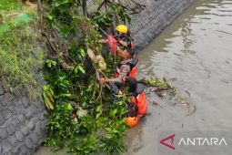 Siswa SD tenggelam di Sungai Pucang Sidoarjo ditemukan meninggal dunia