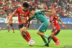 Liga 1 - Dibobol PSBS Biak, Bali United turun peringkat