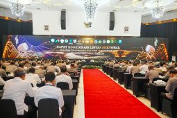 Kapolri  paparkan kesiapan pengamanan Lebaran 2025 kepada Menko Polkam