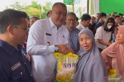 Bupati Bogor atasi kelangkaan Minyakita melalui operasi pasar murah