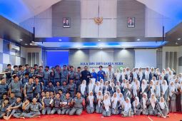 Telkom berikan edukasi kesiapan pelajar SMTI Banda Aceh hadapi dunia kerja di era AI