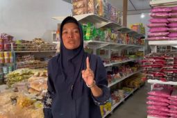 Mami Kusmiati majukan usaha di perbatasan dengan pinjaman modal dari Bank Kalbar