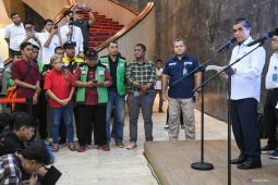 Menaker mengisyaratkan bonus hari raya mitra ojol diumumkan bersamaan SE THR