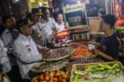 Sidak ketersediaan dan harga pangan di Banten