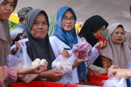 Pemkab Serang gelar bazar murah di Mancak dan Kopo