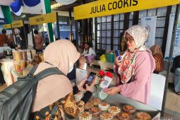 Transaksi non tunai sudah jadi tren, QRIS BRI mudahkan UMKM dan pembeli