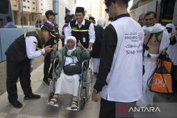 Lima jamaah calon haji Belitung gunakan kursi roda