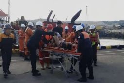 15 korban dievakuasi dari insiden kebakaran kapal di Lamongan