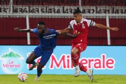 Liga 1: Bermain 10 orang, Arema FC bungkam Barito Putera 4-2