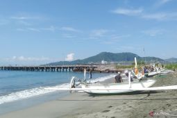 BBMKG minta nelayan waspadai ombak laut di Bali 2,5 meter