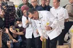 Mendag segel  pabrik distributor Minyakita di Karawang