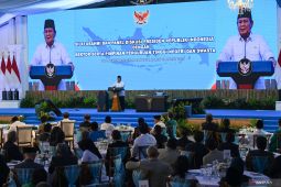 Mencari titik kesetimbangan PTN dan PTS