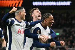 Hantam AZ 3-1, Spurs balikkan keadaan dan lolos ke perempat final