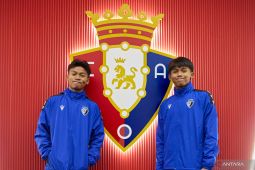 Waliyuddin Shofa dan Rohmat Nuridaya berkesempatan "sekolah" di akademi Osasuna