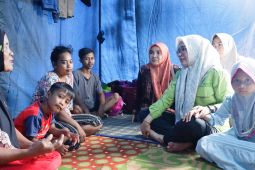 Ketua TP PKK Batanghari kunjungi warga terdampak banjir