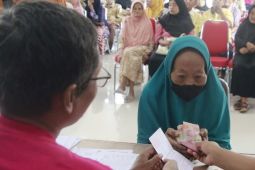 258 warga lansia di Kota Madiun terima bansos PKH Plus Jatim